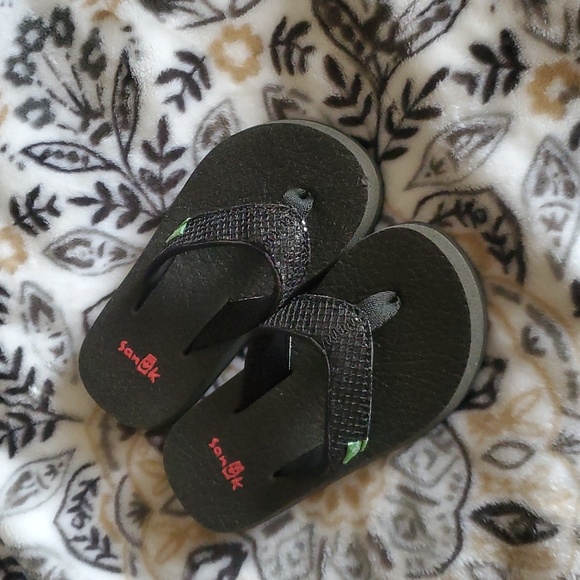 Sanuk flip flops - Picture 3 of 6